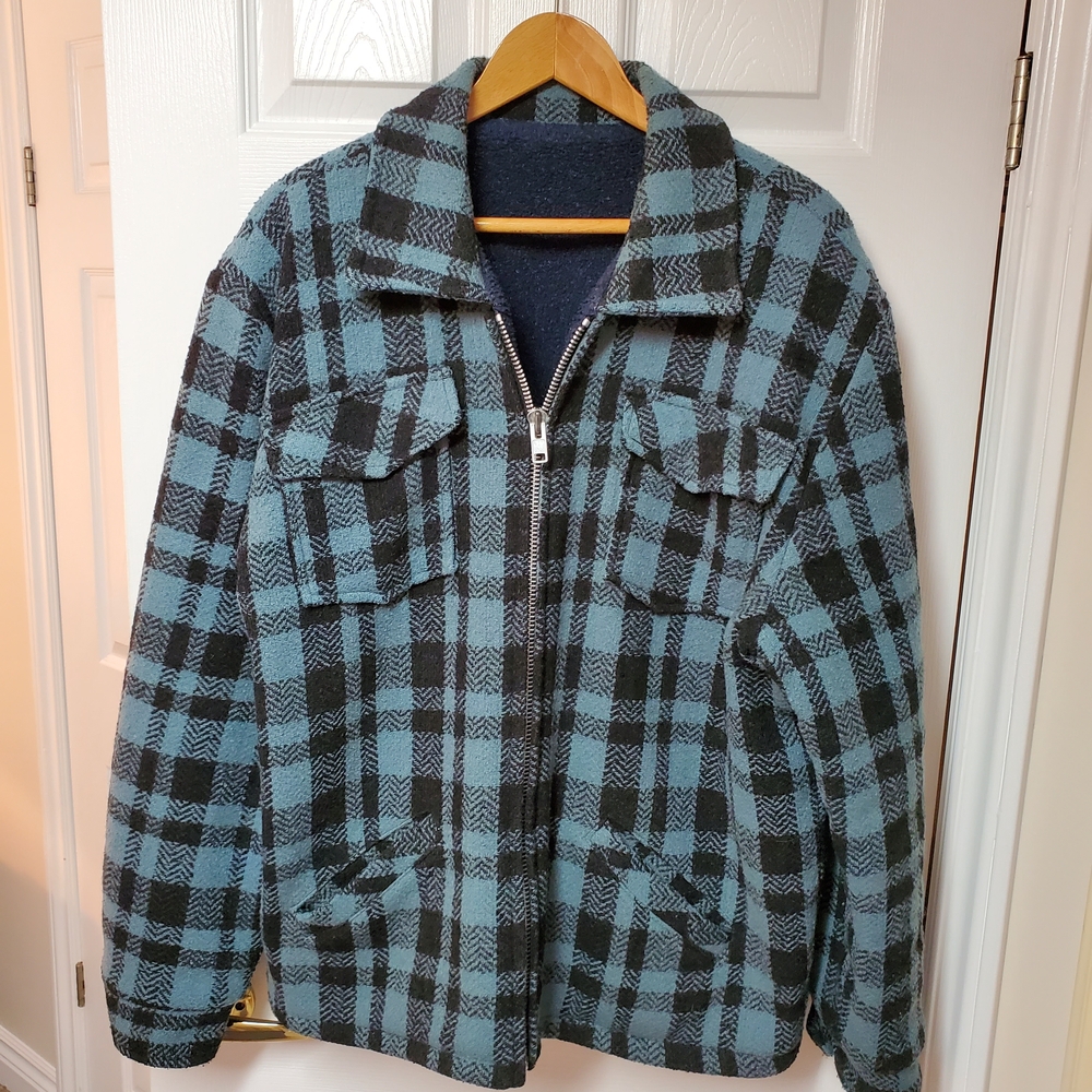 Men's Plaid Zip-Up Jacket - Picture 10 of 12